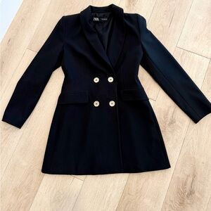 Zara Women's Black Blazer with Gold Buttons